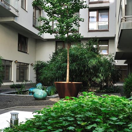 Urban Oasis With Free Parking Apartment Будапеща Екстериор снимка